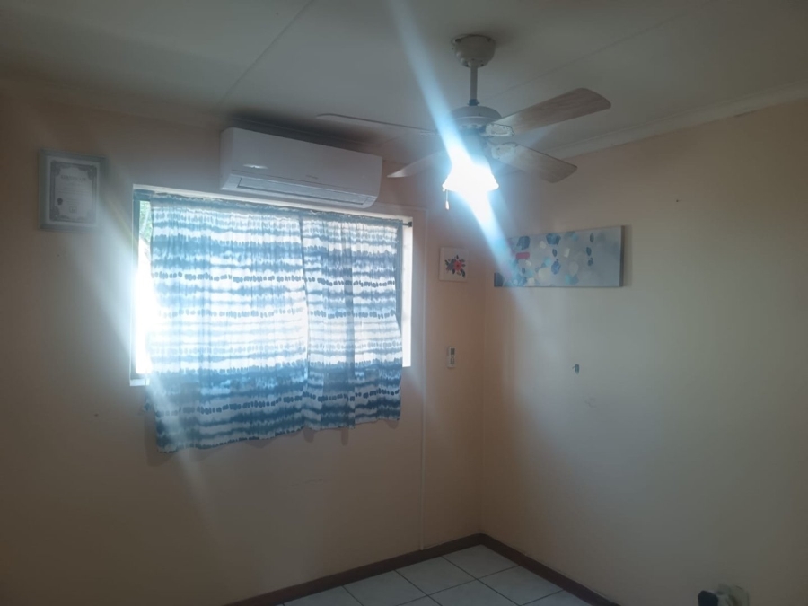 3 Bedroom Property for Sale in Rhodesdene Northern Cape
